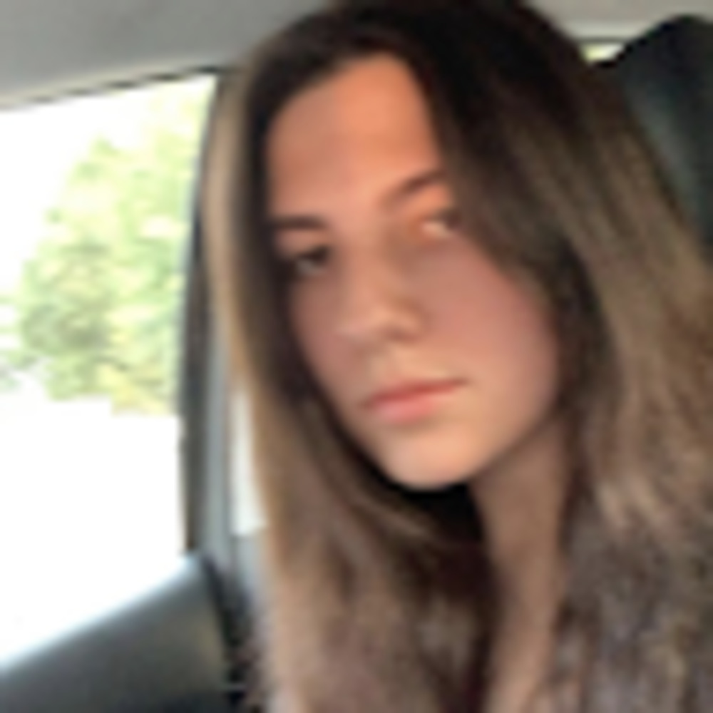 Meet your Posher, Lauren